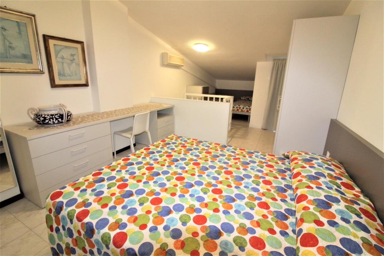 Residence Isvico Lignano Sabbiadoro Esterno foto