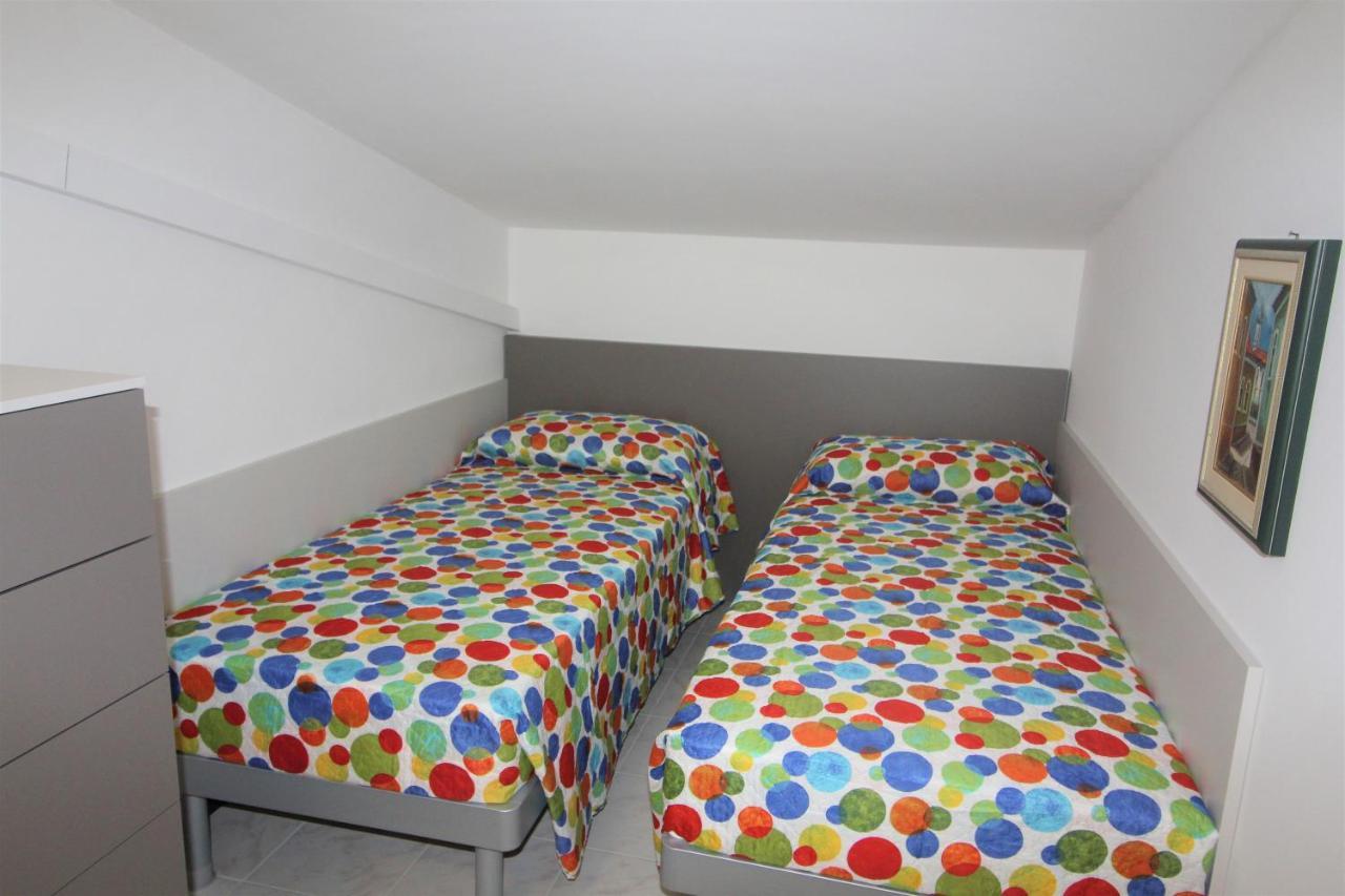 Residence Isvico Lignano Sabbiadoro Esterno foto