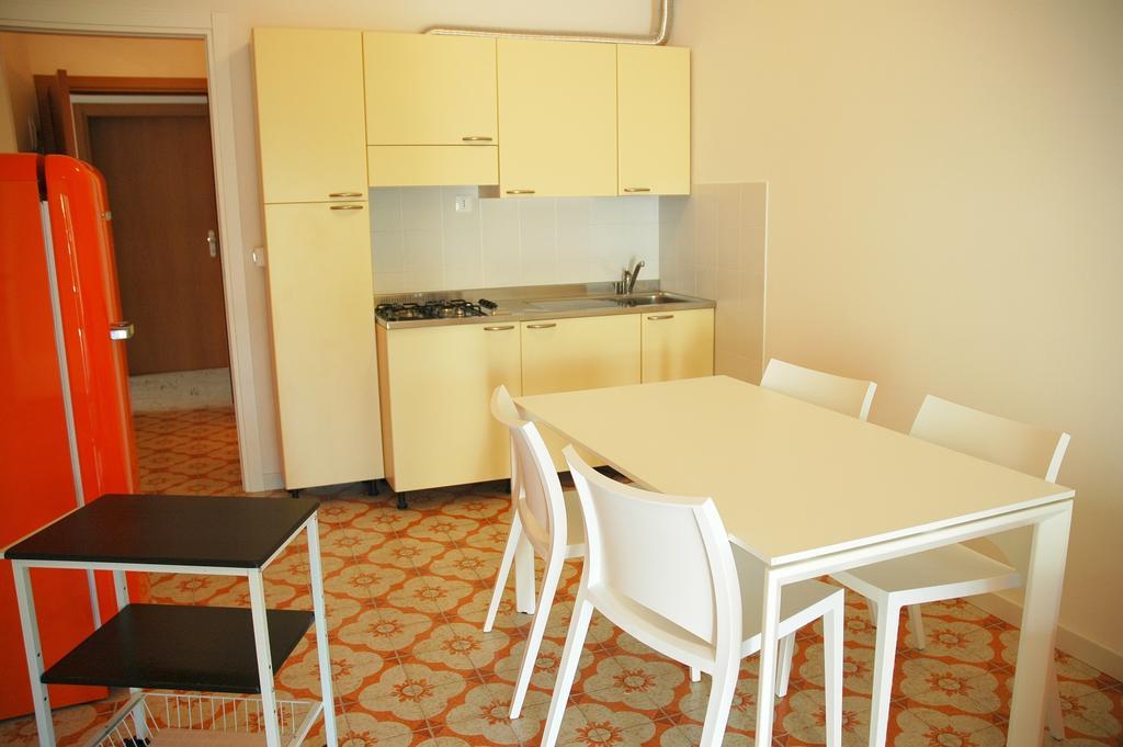 Residence Isvico Lignano Sabbiadoro Camera foto